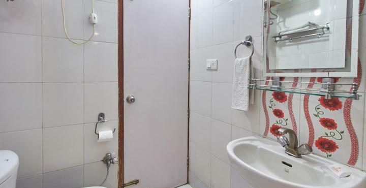 Hotel Malik Continental Нью-Дели Экстерьер фото